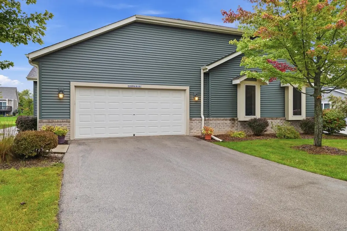 W206N16187 Stonebrook DRIVE, Jackson, WI 53037 - #1