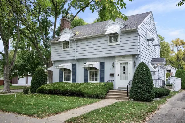 928 Mark STREET W, Winona, MN 55987