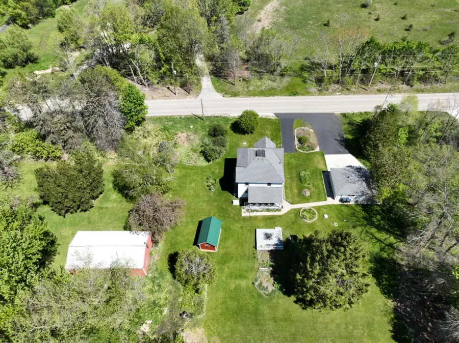 S83W24105 Artesian AVENUE, Big Bend, WI 53103 - #2