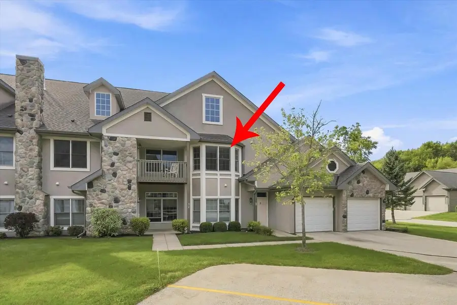 N30W23082 Pineview WAY #5, Pewaukee, WI 53072 - #2