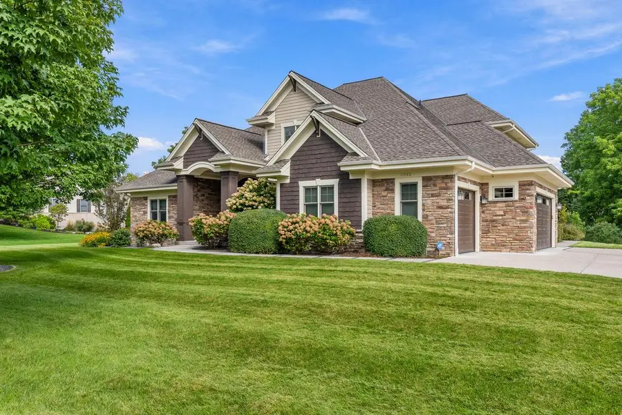 11542 N Creekside COURT, Mequon, WI 53092 - #2
