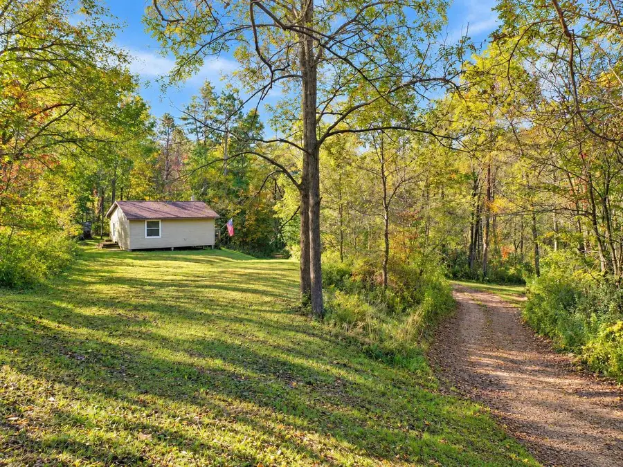 E3872 Franks LANE, Genoa, WI 54632 - #3