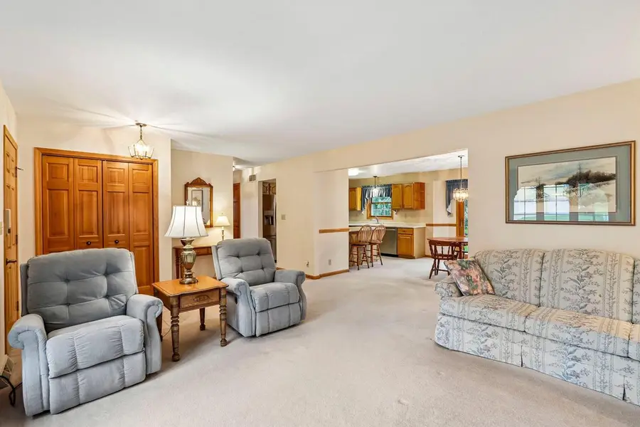 462 Deerwood COURT, Grafton, WI 53024 - #3