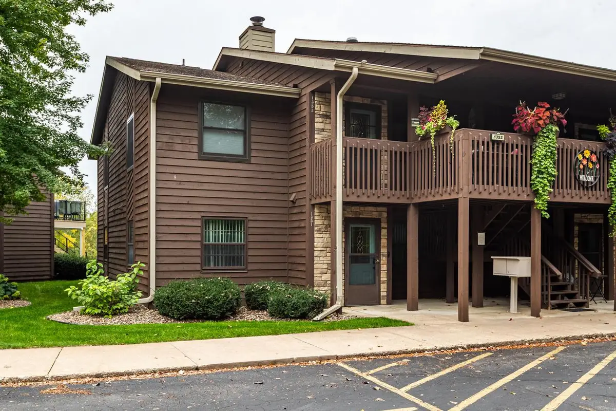 1351 Lauderdale PLACE, Onalaska, WI 54650 - #1