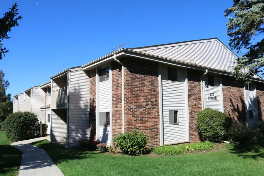 629 Westridge DRIVE #6, West Bend, WI 53095 - #2
