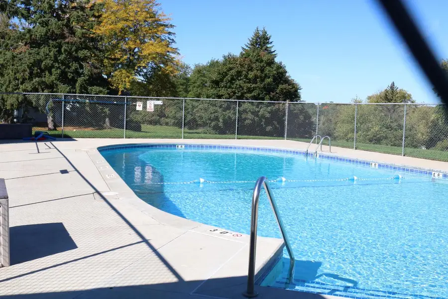 629 Westridge DRIVE #6, West Bend, WI 53095 - #3