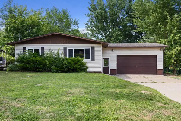 460 Center STREET, Dakota, MN 55925