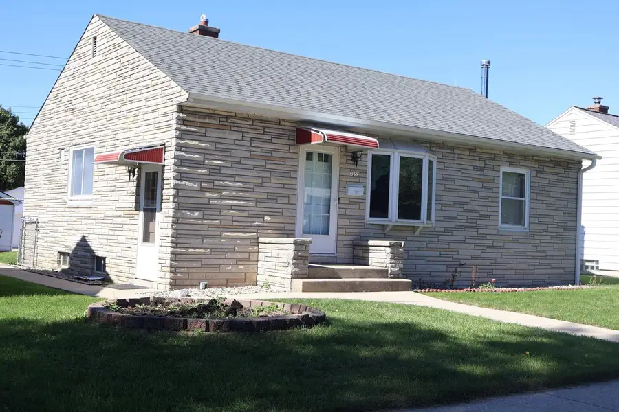 3253 S 68th STREET, Milwaukee, WI 53219 - #2