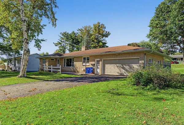 806 Roosevelt AVENUE, Viroqua, WI 54665