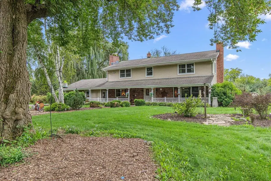 2473 Horns Corners ROAD, Saukville, WI 53080 - #2