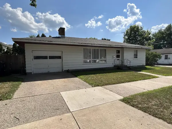 920 Zeisler STREET, La Crosse, WI 54601