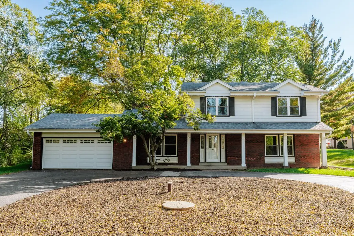 5110 S Woodridge LANE, New Berlin, WI 53146 - #1