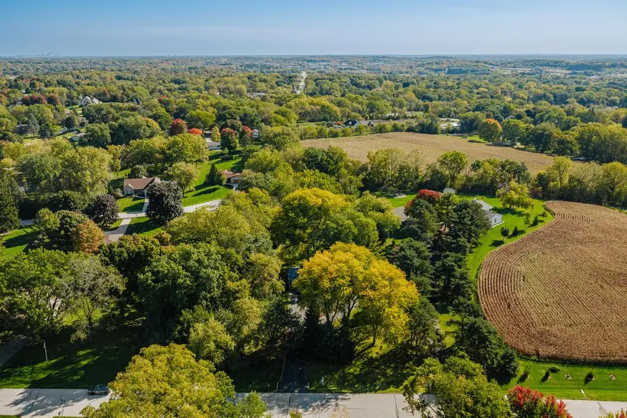 5110 S Woodridge LANE, New Berlin, WI 53146 - #2