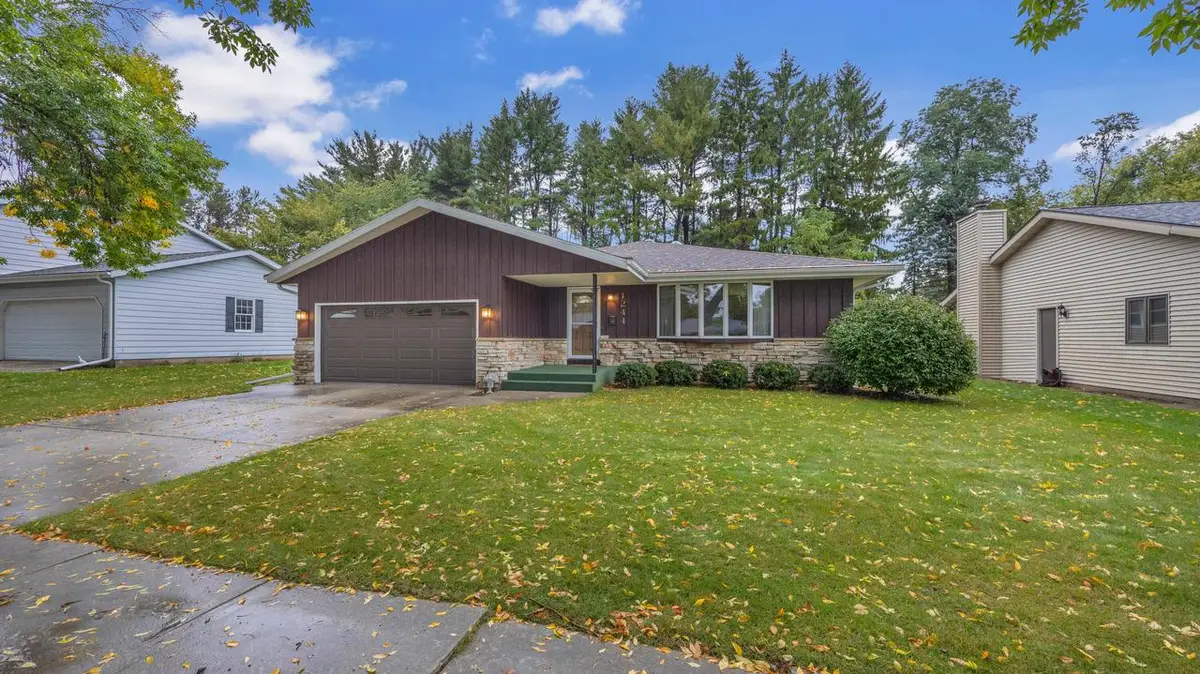 1244 Castle AVENUE, Sheboygan, WI 53081 - #1