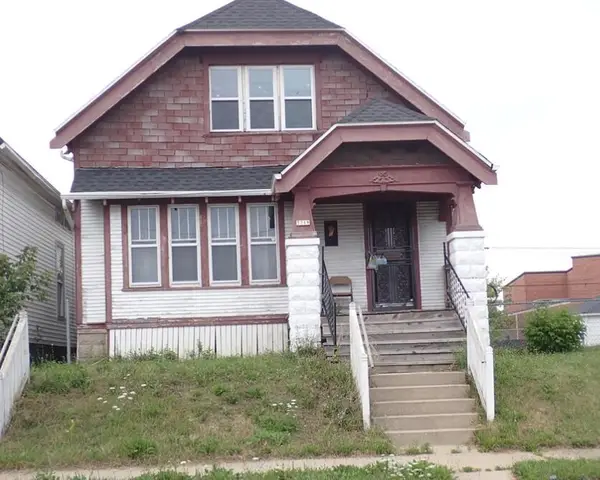 3719 N 20th STREET, Milwaukee, WI 53206
