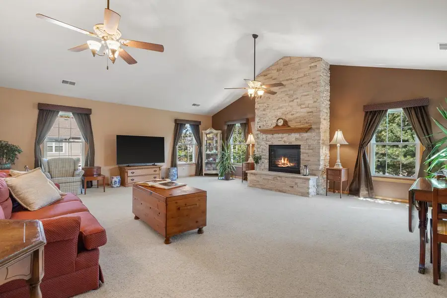1122 N Sunnyslope DRIVE #203, Mount Pleasant, WI 53406 - #3