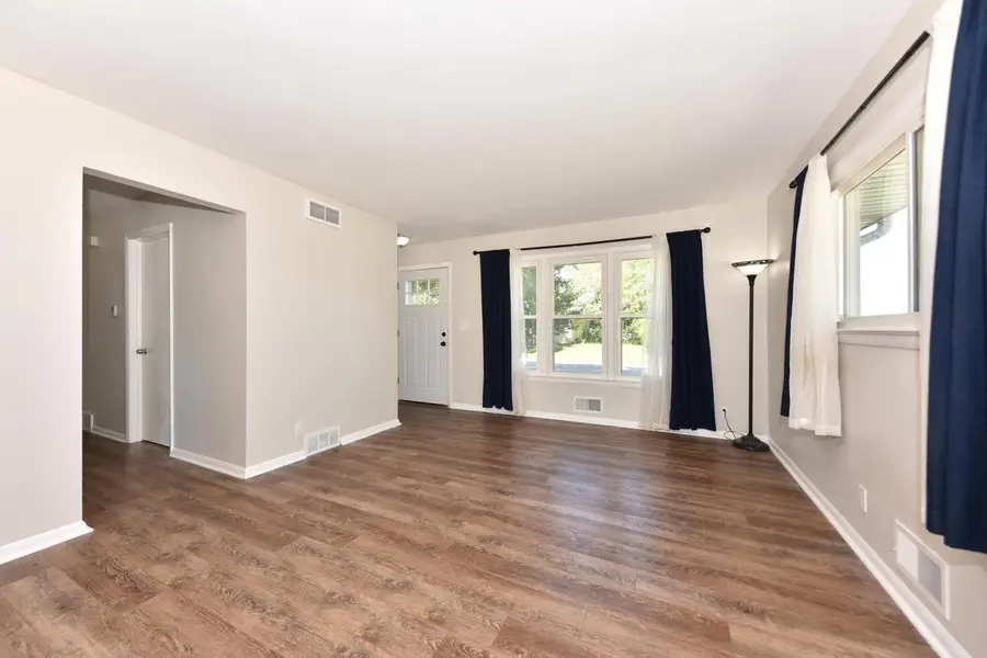 7801 W Clovernook STREET, Milwaukee, WI 53223 - #2