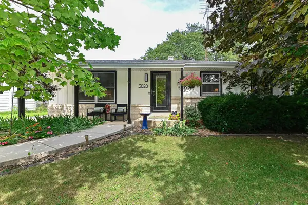 3020 Navajo TRAIL, Racine, WI 53404