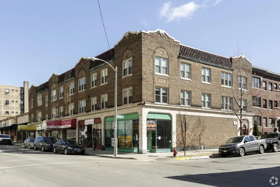1800 N Farwell AVENUE, Milwaukee, WI 53202 - #3