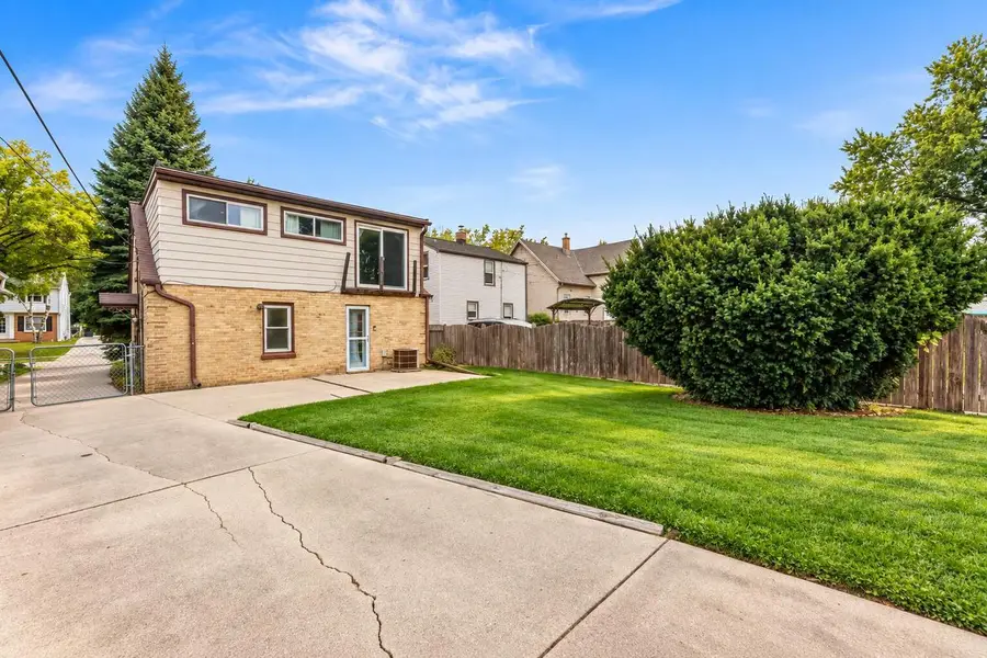1530 S 90th STREET, West Allis, WI 53214 - #2