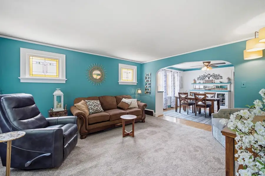 1059 Walnut STREET, West Bend, WI 53095 - #3