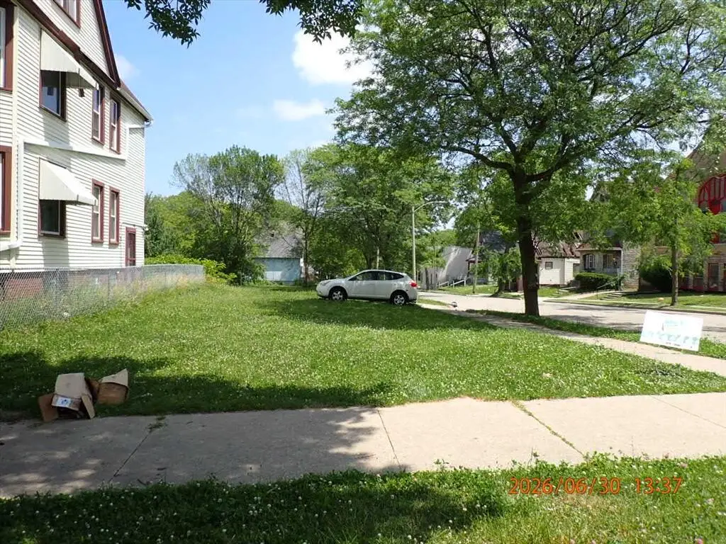 3000 N 1ST STREET #3002, Milwaukee, WI 53212 - #1