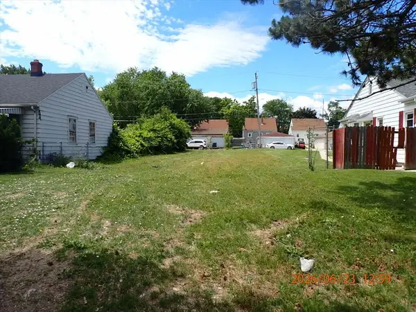5259 N TEUTONIA AVENUE, Milwaukee, WI 53209