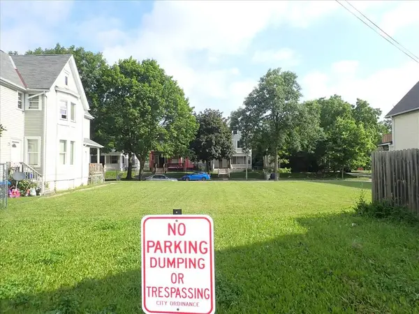 3313 W ST. PAUL AVENUE, Milwaukee, WI 53208