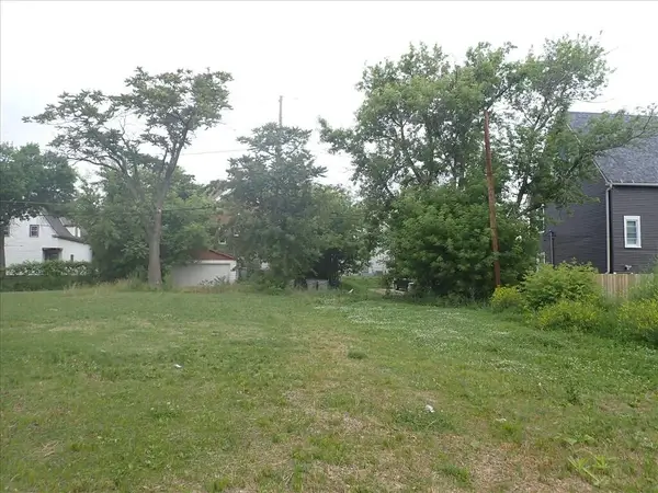 2027 N 35TH STREET, Milwaukee, WI 53208