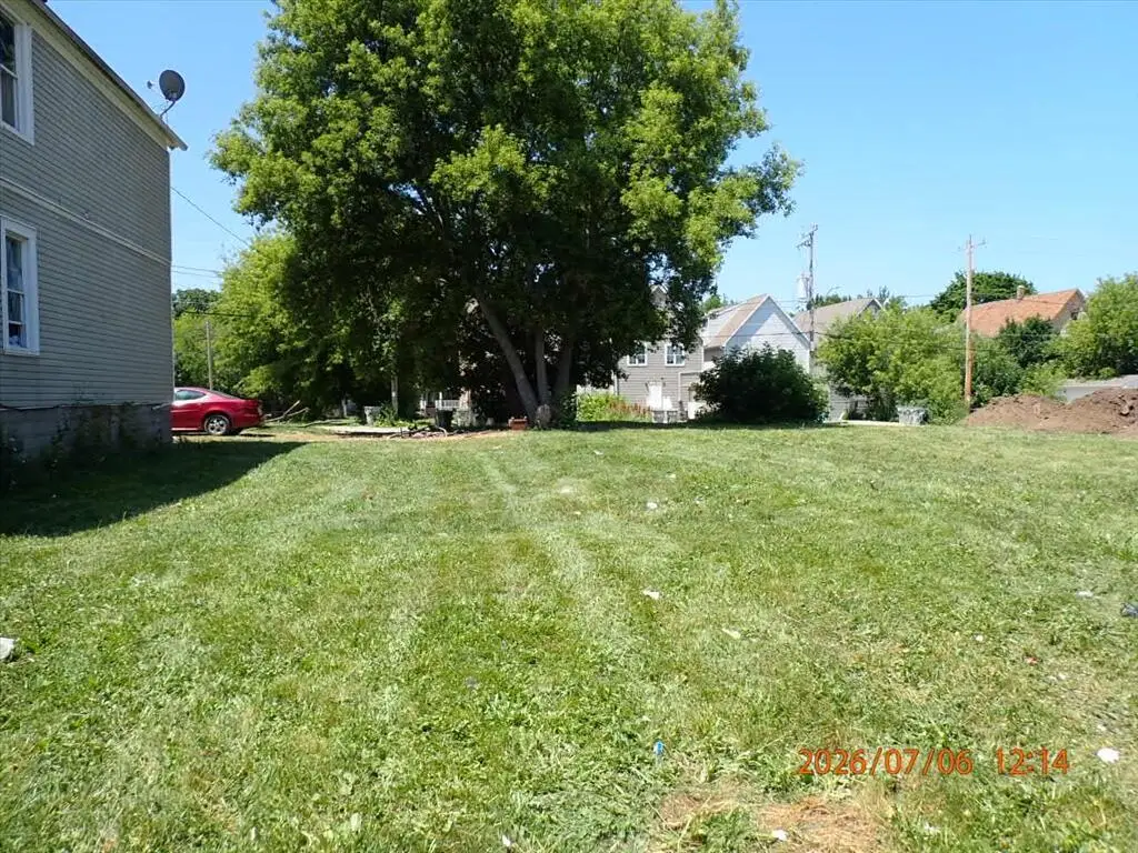 3121 N 27TH STREET, Milwaukee, WI 53216 - #1