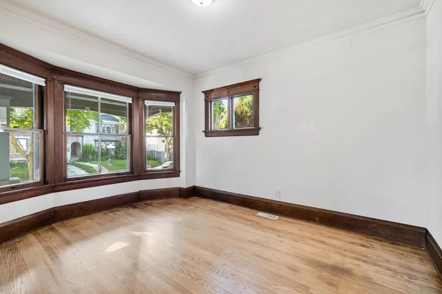 826 N 28th STREET, Milwaukee, WI 53208 - #3