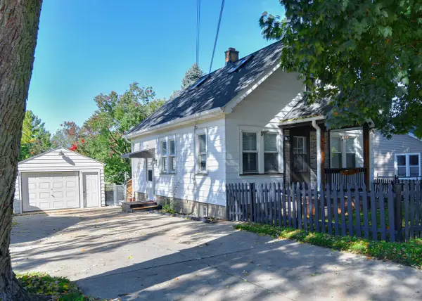 1462 Cleveland AVENUE, Waukesha, WI 53186