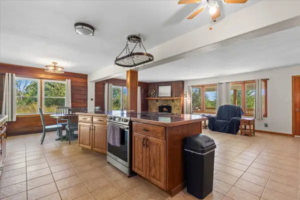 S86W24070 Edgewood AVENUE, Big Bend, WI 53103
