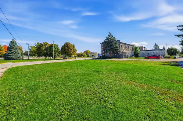 2117 RAILROAD STREET, New Holstein, WI 53061