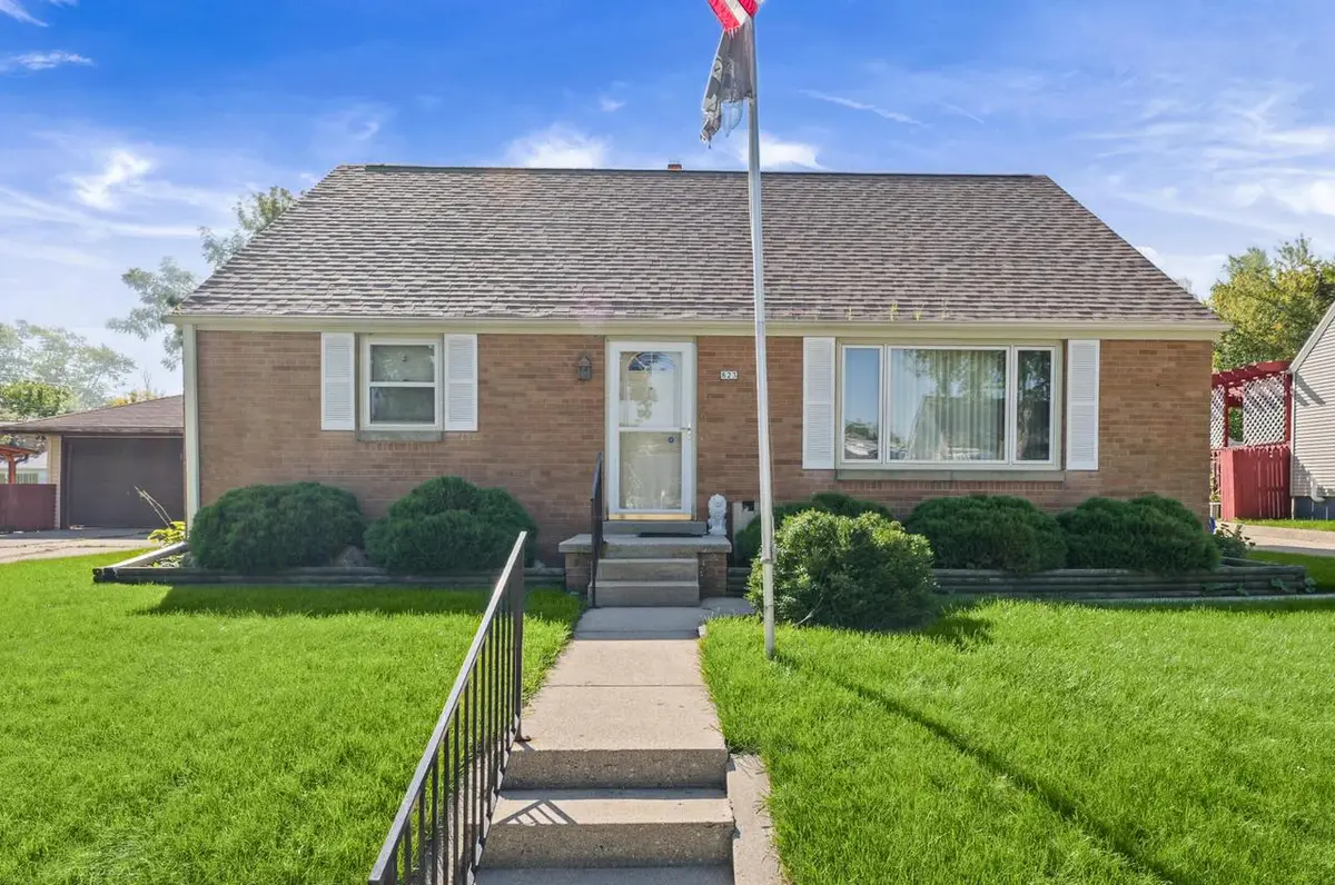 823 Columbia AVENUE, South Milwaukee, WI 53172 - #1