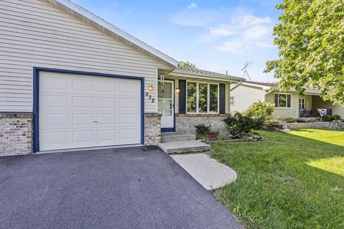 632 Holland AVENUE, Delavan, WI 53115 - #1