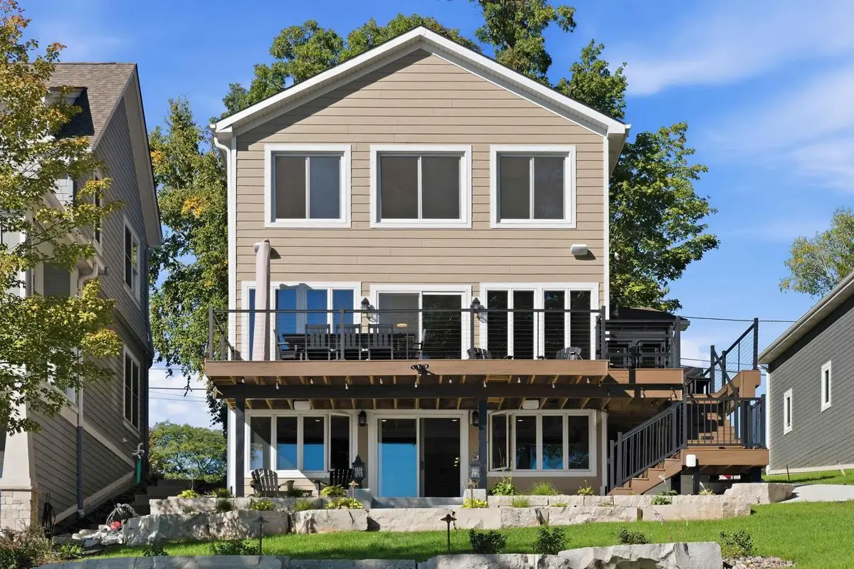 N37W26713 Kopmeier DRIVE, Pewaukee, WI 53072 - #1