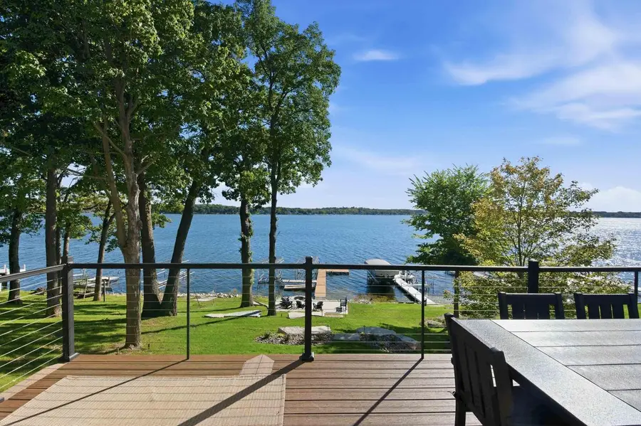 N37W26713 Kopmeier DRIVE, Pewaukee, WI 53072 - #2