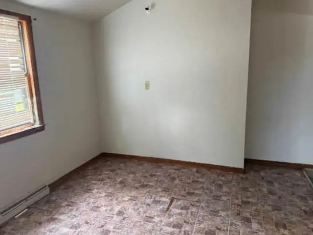 8817 W Custer AVENUE, Milwaukee, WI 53225 - #3