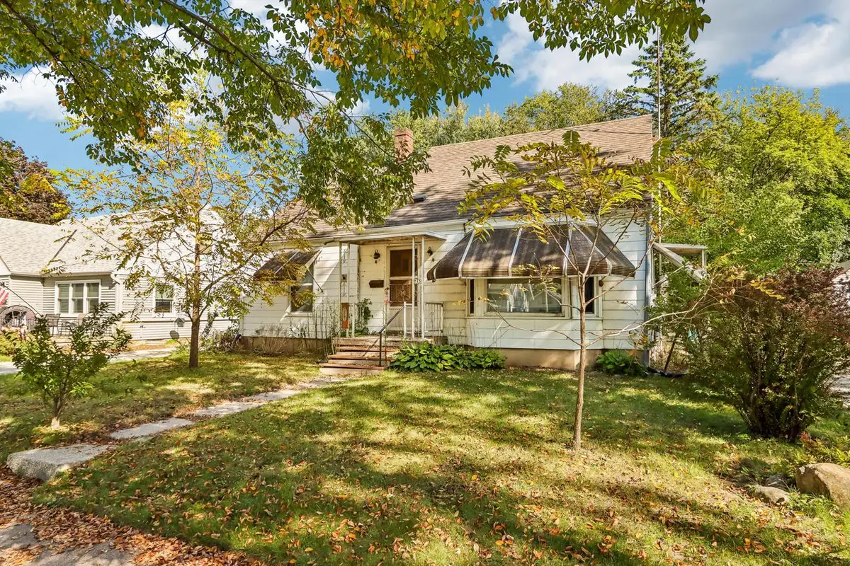 715 Elizabeth STREET, Oconomowoc, WI 53066 - #1
