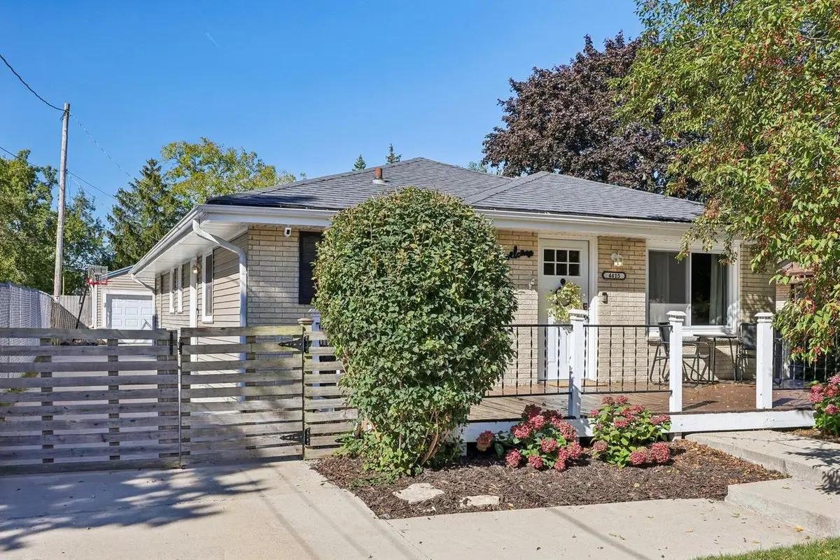 4415 S Iowa AVENUE, Saint Francis, WI 53235 - #1