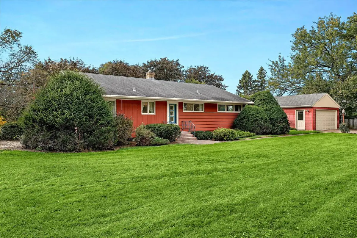 3200 Floral LANE, La Crosse, WI 54601 - #1