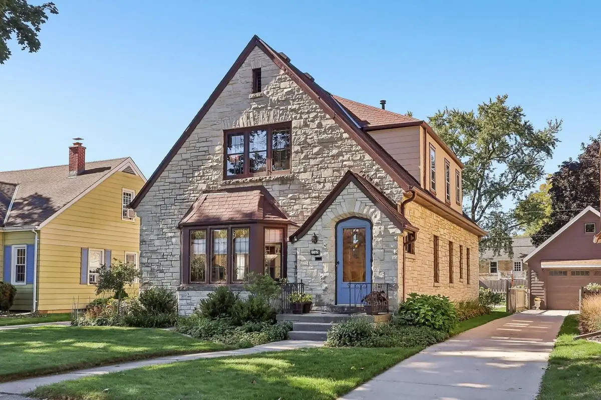 2365 N 82nd STREET, Wauwatosa, WI 53213 - #1