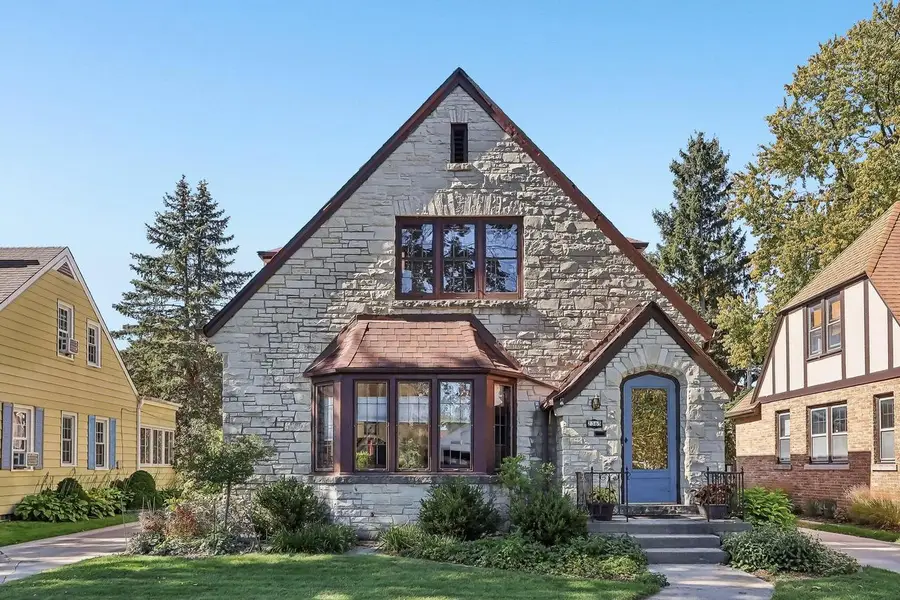 2365 N 82nd STREET, Wauwatosa, WI 53213 - #3