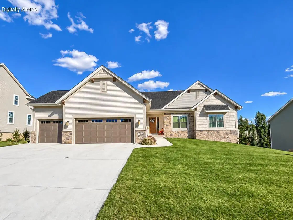 762 Brockway DRIVE, Mukwonago, WI 53149 - #1