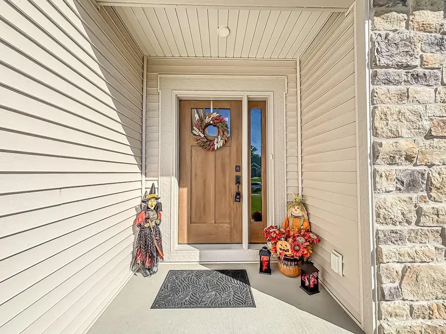 762 Brockway DRIVE, Mukwonago, WI 53149 - #3