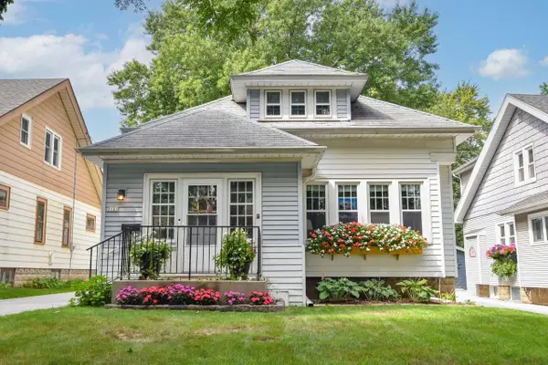 2123 N 71st STREET, Wauwatosa, WI 53213