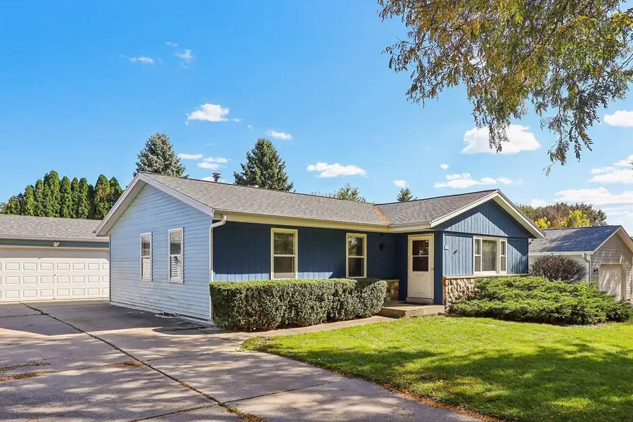 1425 Erin LANE, Waukesha, WI 53188 - #2