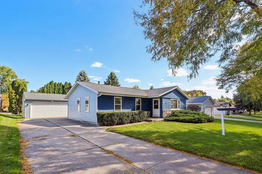 1425 Erin LANE, Waukesha, WI 53188 - #3