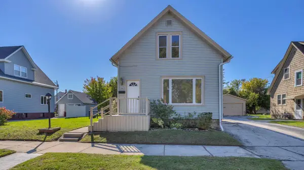 1541 Division AVENUE, Sheboygan, WI 53083
